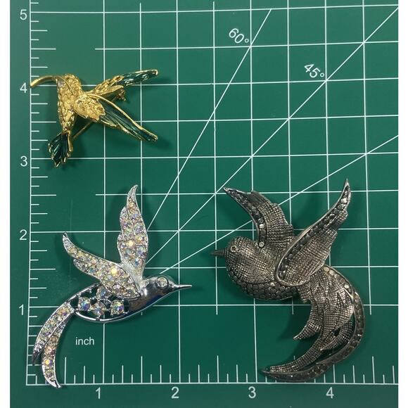 Set of 3 Vintage Different Styles & Colors 1 Sarah Costume Bird Brooches - Picture 10 of 10